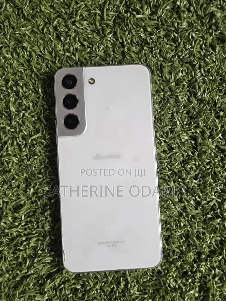 Samsung Galaxy S22 5G 256 GB Silver