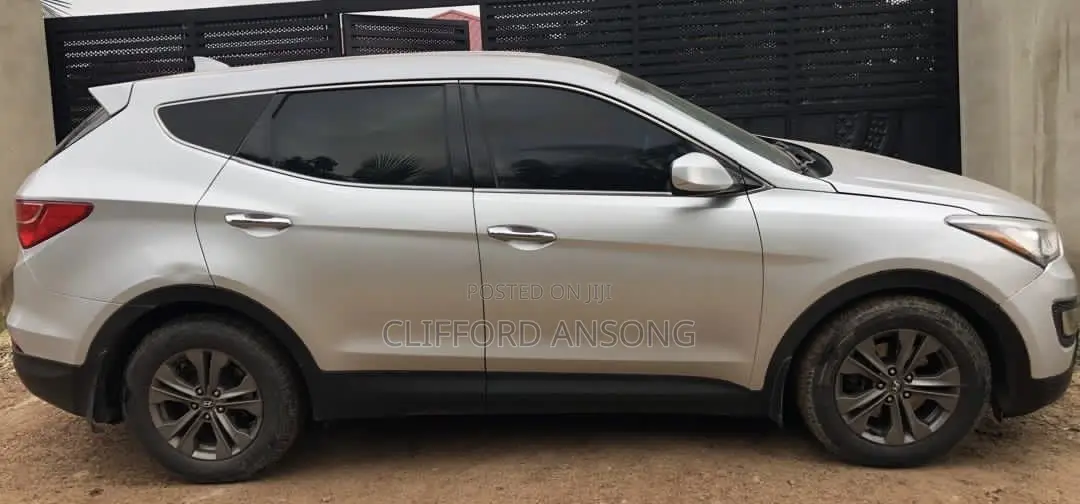 Hyundai Santa Fe SE AWD 2016 Silver