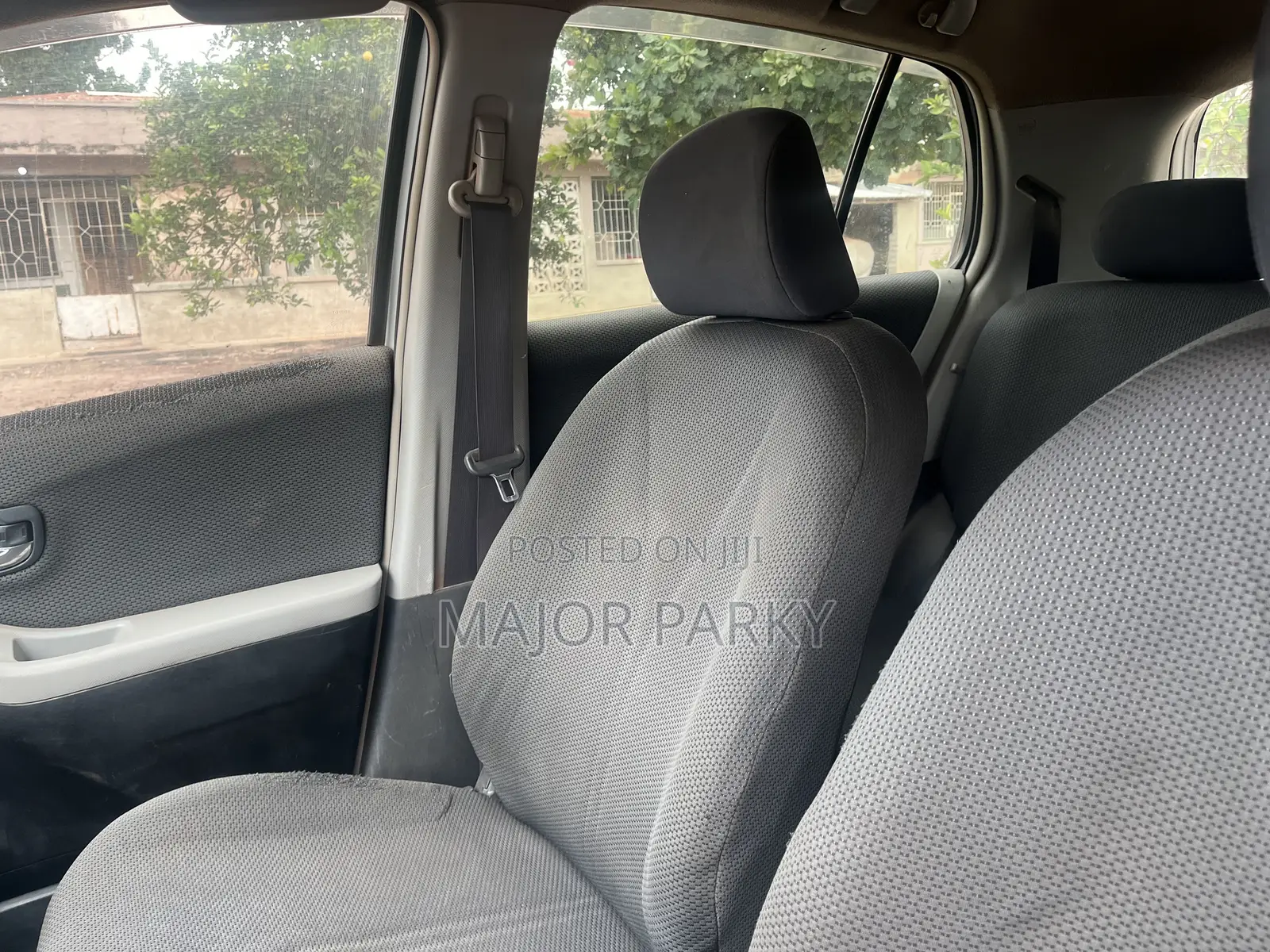 Toyota Vitz 1.0 FWD 3dr 2009 Silver
