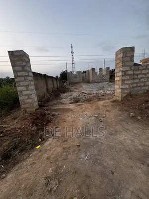 5bdrm House in Ofaakor, Awutu Senya East Municipal for sale