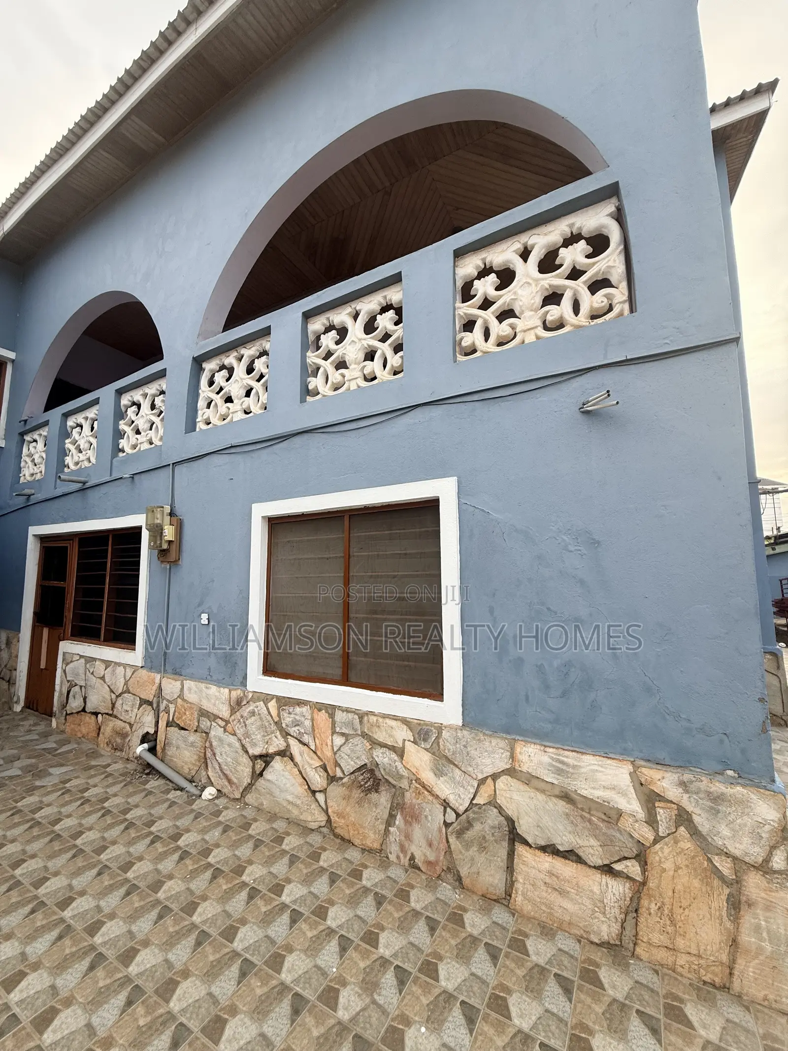 2bdrm Apartment in Kotobabi Ecobank, Spintex for rent