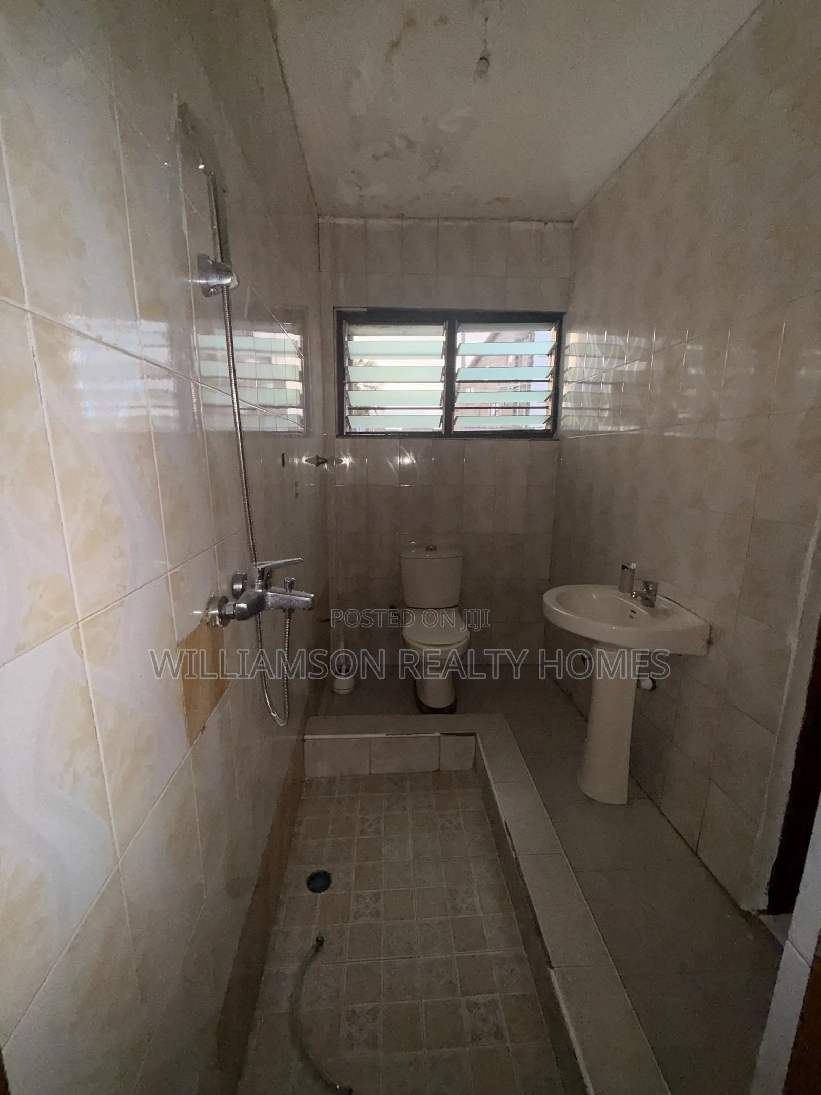 2bdrm Apartment in Kotobabi Ecobank, Spintex for rent
