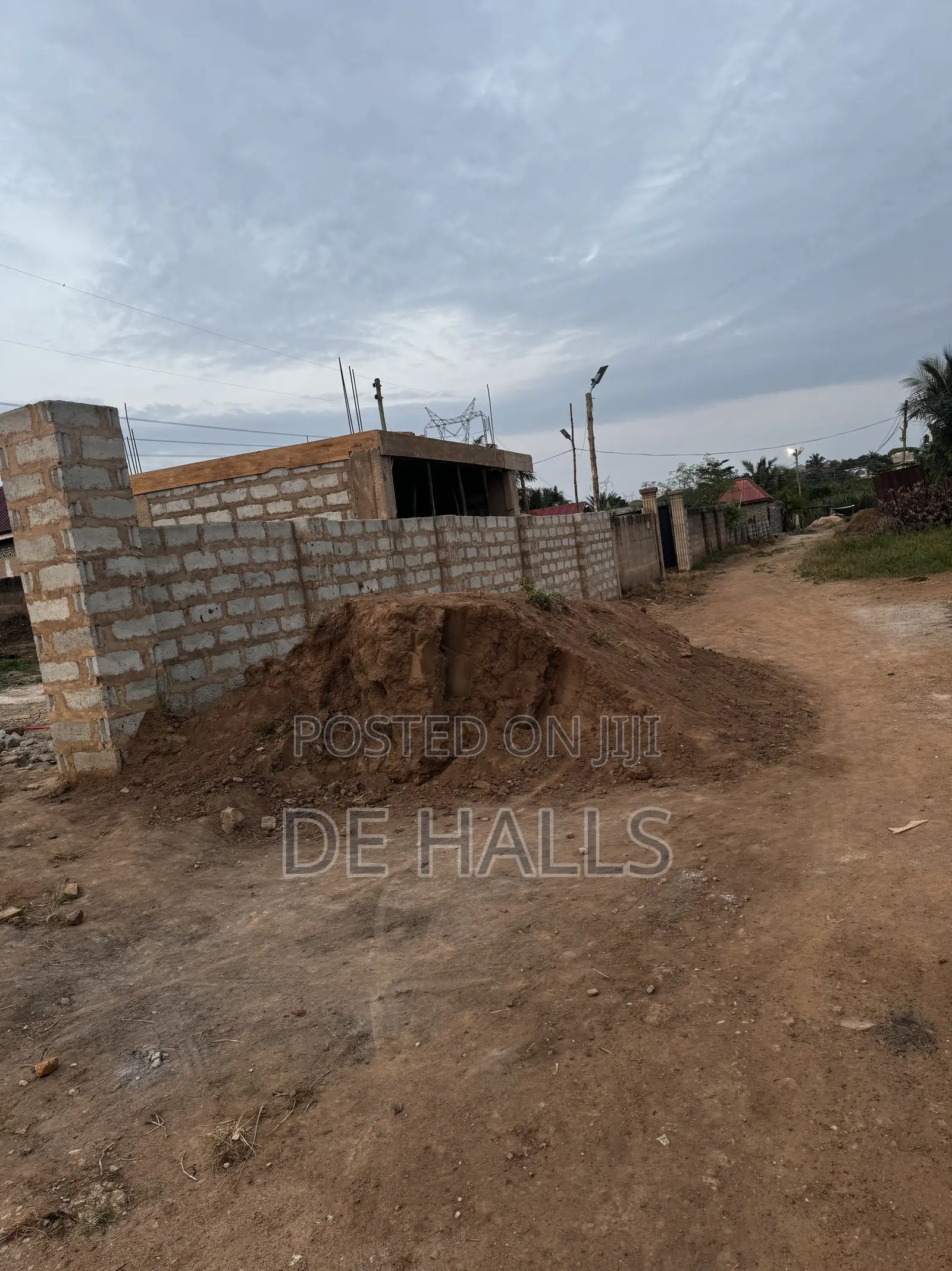 5bdrm House in Ofaakor, Awutu Senya East Municipal for sale