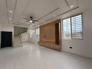 4bdrm House in Lakeside for rent