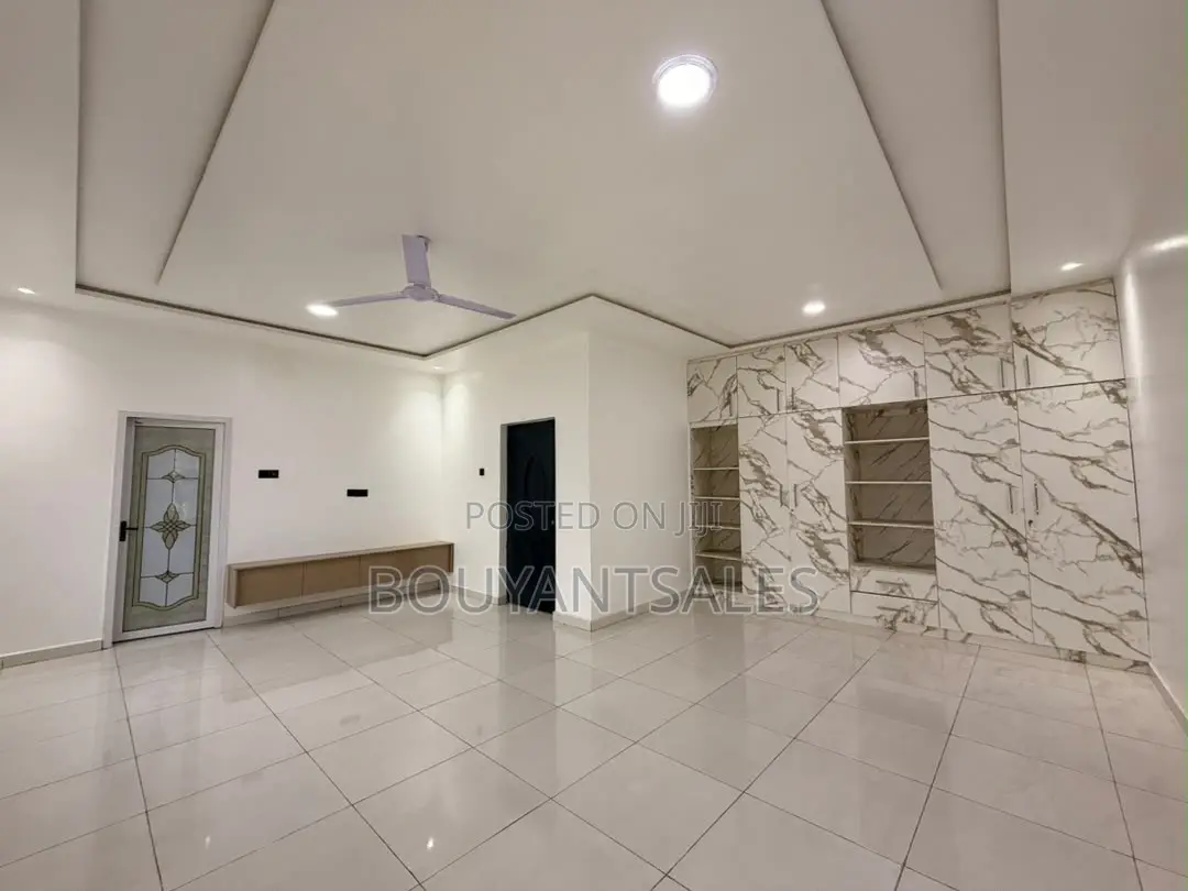 4bdrm House in Lakeside for rent