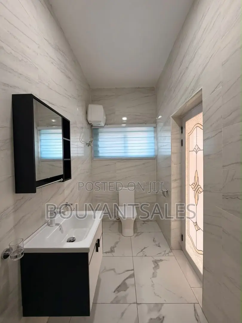 4bdrm House in Lakeside for rent