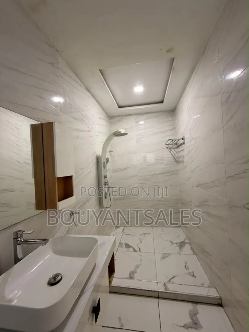 4bdrm House in Lakeside for rent