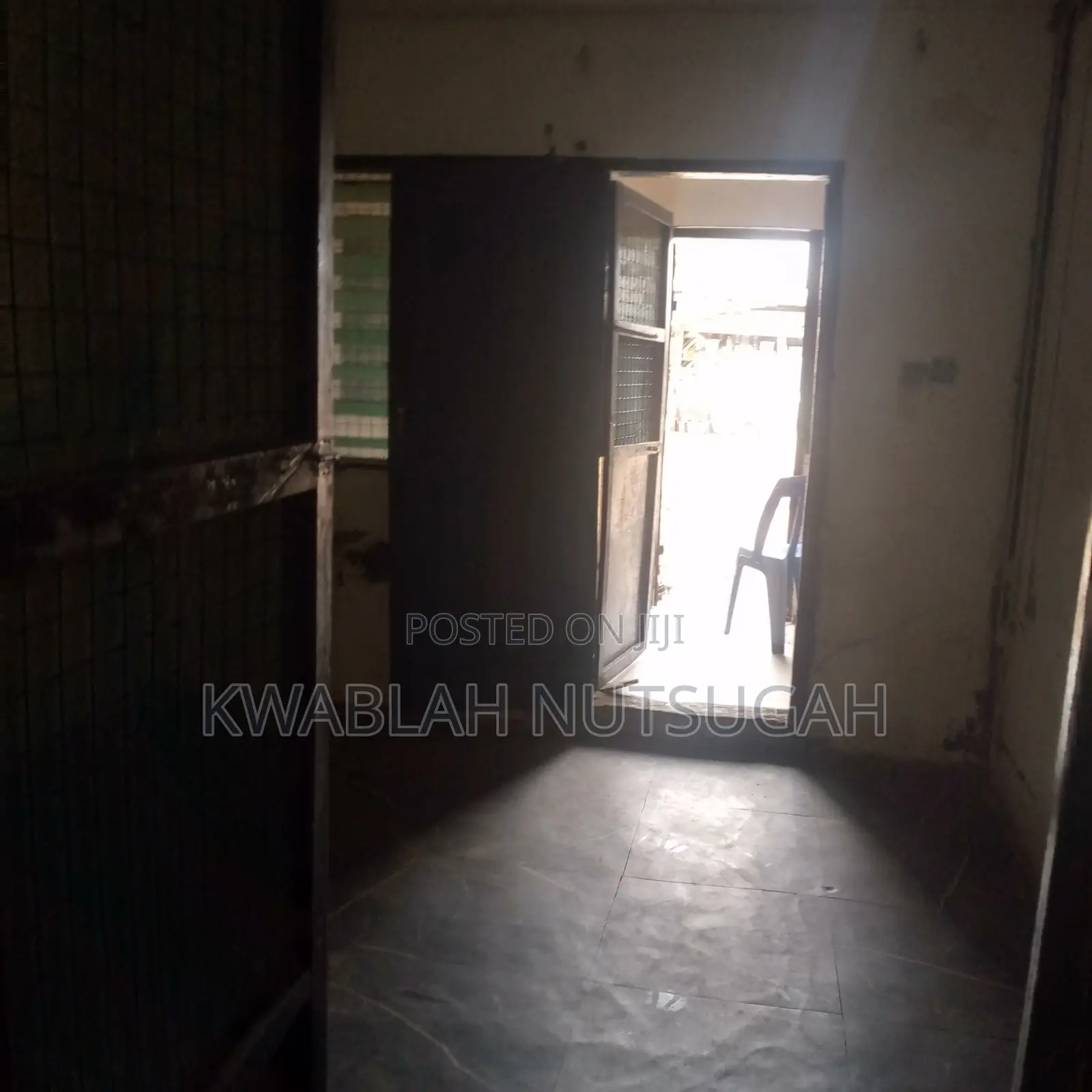 1bdrm Room & Parlour in Cold Store for rent