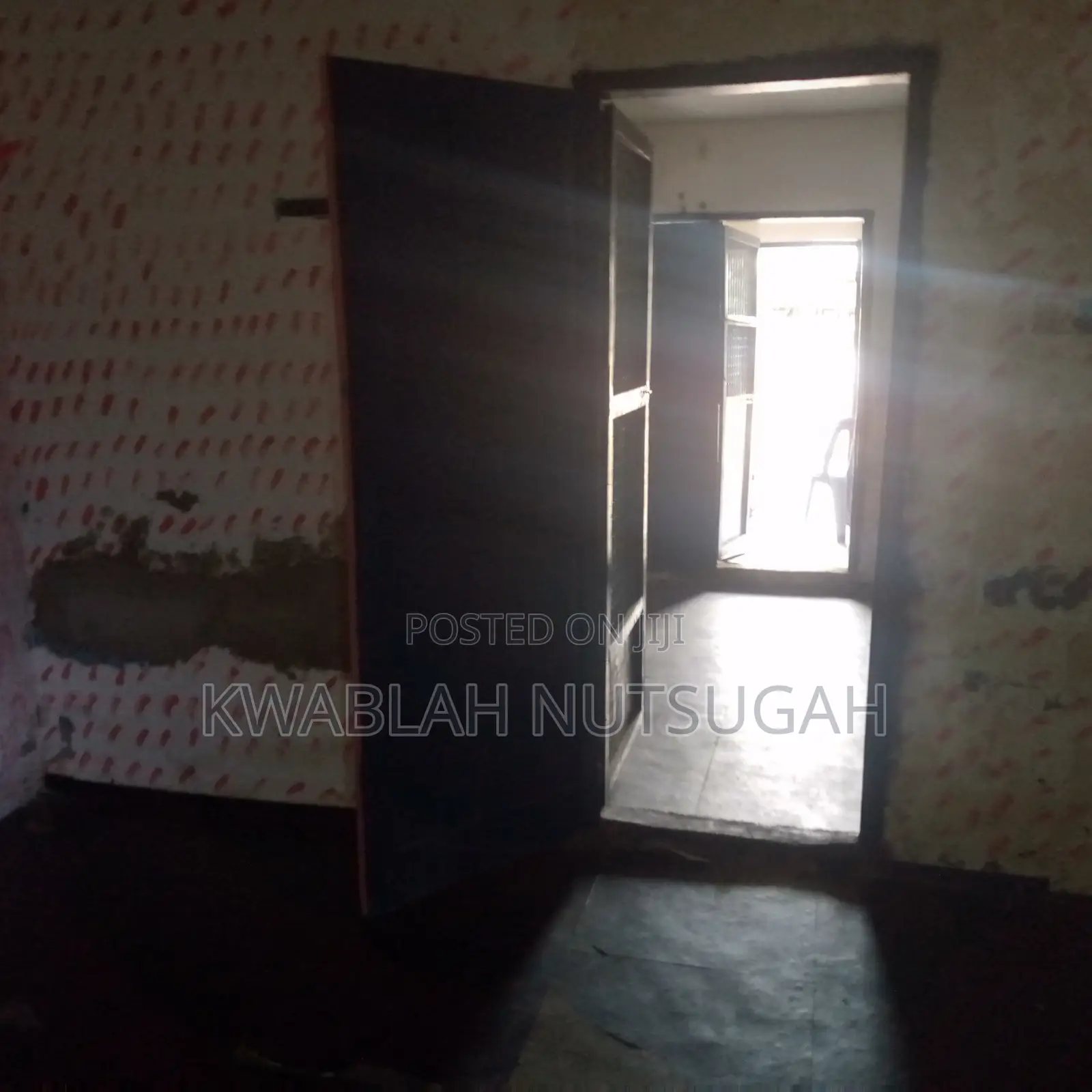 1bdrm Room & Parlour in Cold Store for rent