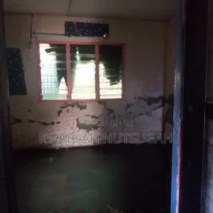 1bdrm Room & Parlour in Cold Store for rent
