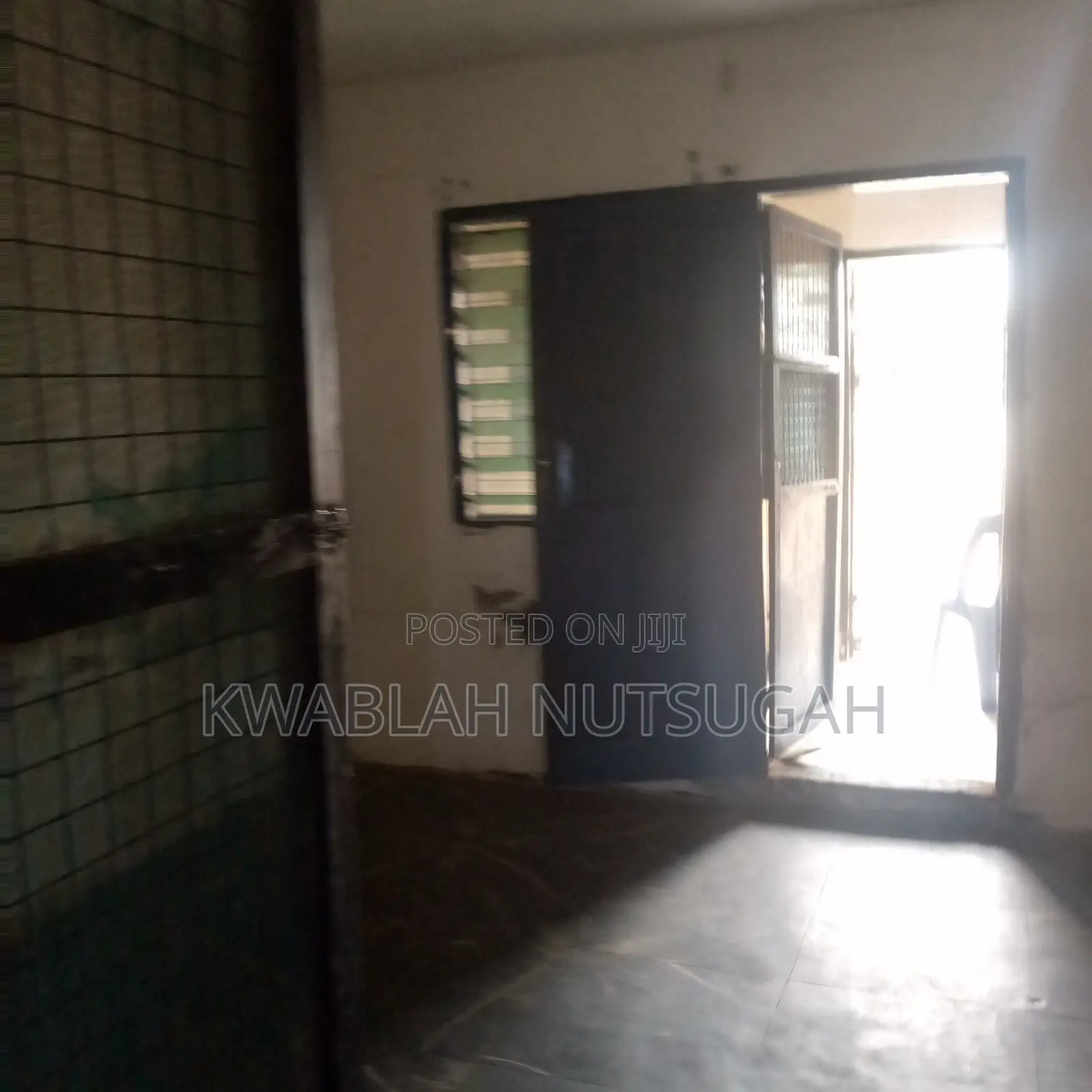 1bdrm Room & Parlour in Cold Store for rent