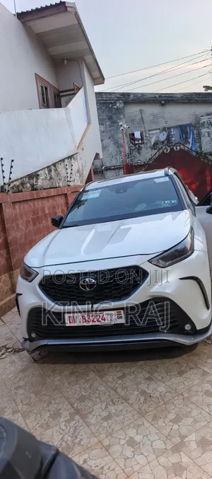 Toyota Highlander 2021 White