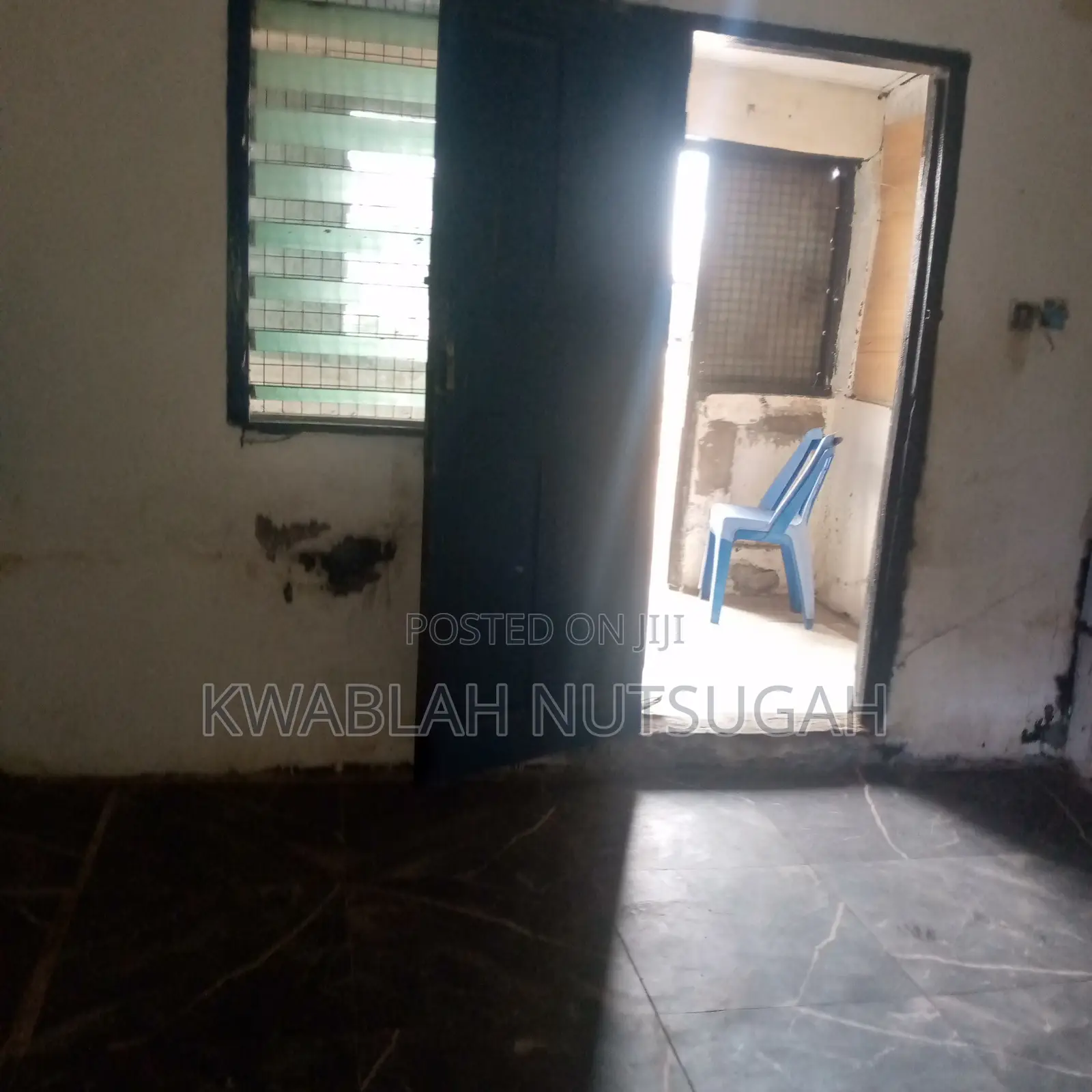 1bdrm Room & Parlour in Cold Store for rent