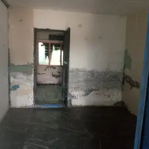 1bdrm Room & Parlour in Cold Store for rent