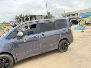 Toyota Voxy 2010 Black