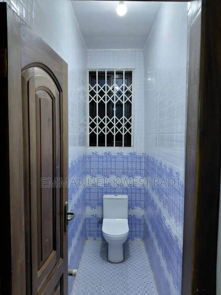 2bdrm Apartment in Danfa for rent