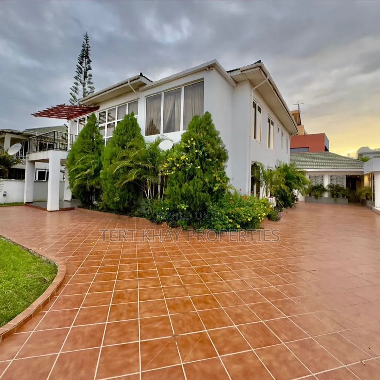 Furnished 6bdrm House in Cantonments, US Embassy Area for sale