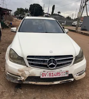 Mercedes-Benz C250 2014 White
