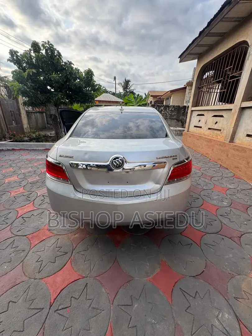 Buick LaCrosse 2016 Silver