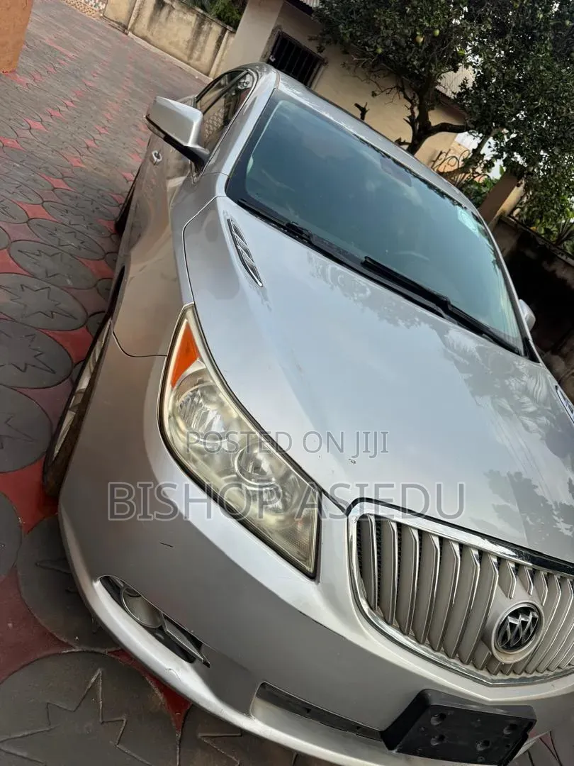 Buick LaCrosse 2016 Silver
