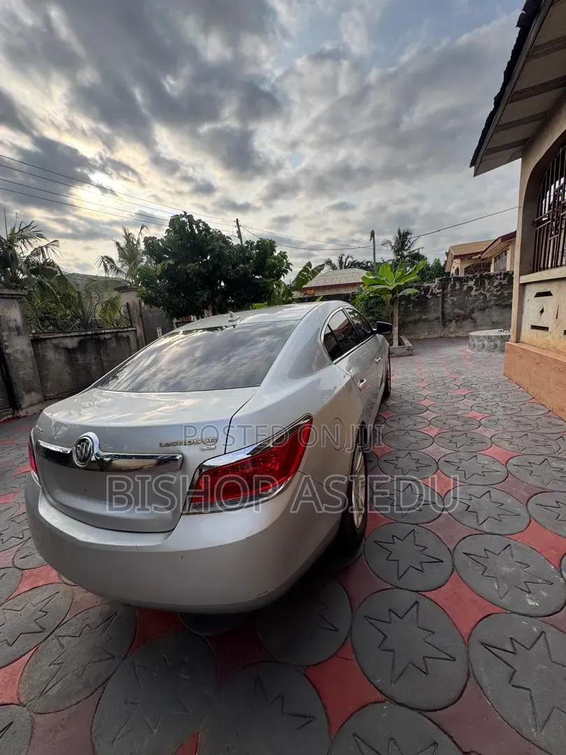 Buick LaCrosse 2016 Silver