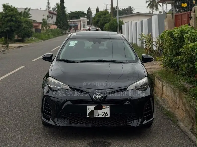 Toyota Corolla XSE (1.8L 4cyl 2A) 2019 Black