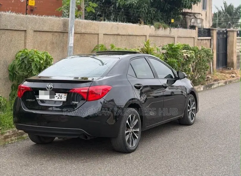Toyota Corolla XSE (1.8L 4cyl 2A) 2019 Black