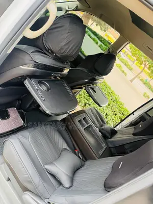 Executive Toyota Voxy _ 8Seater Luxury Voxy _ Presidential Suite