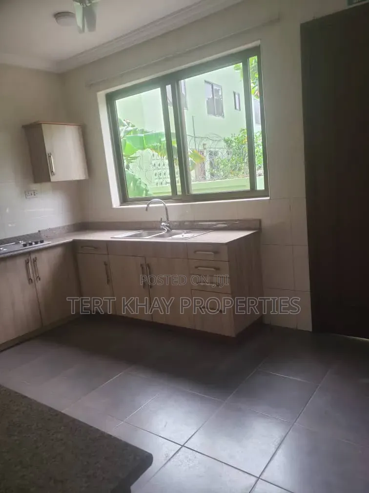 6bdrm House in Cantonments, US Embassy Area for rent