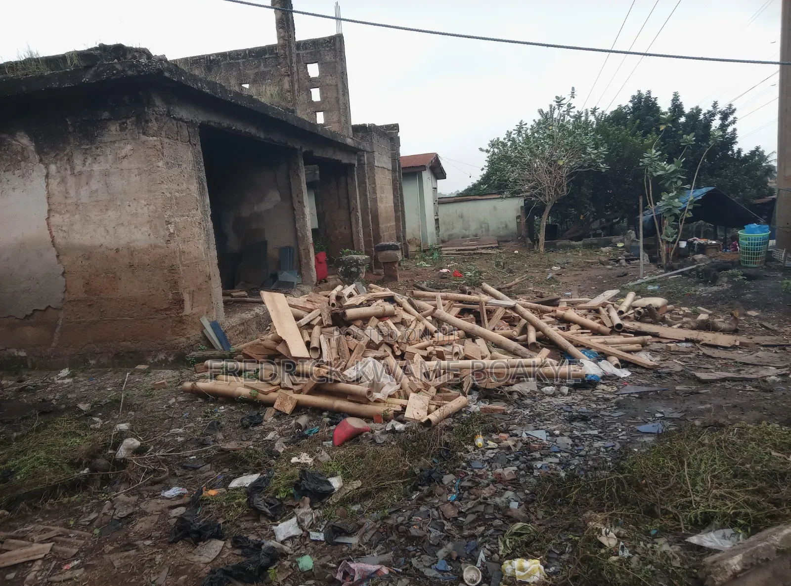 Plot of Land With Store for Sale at Ahodwo