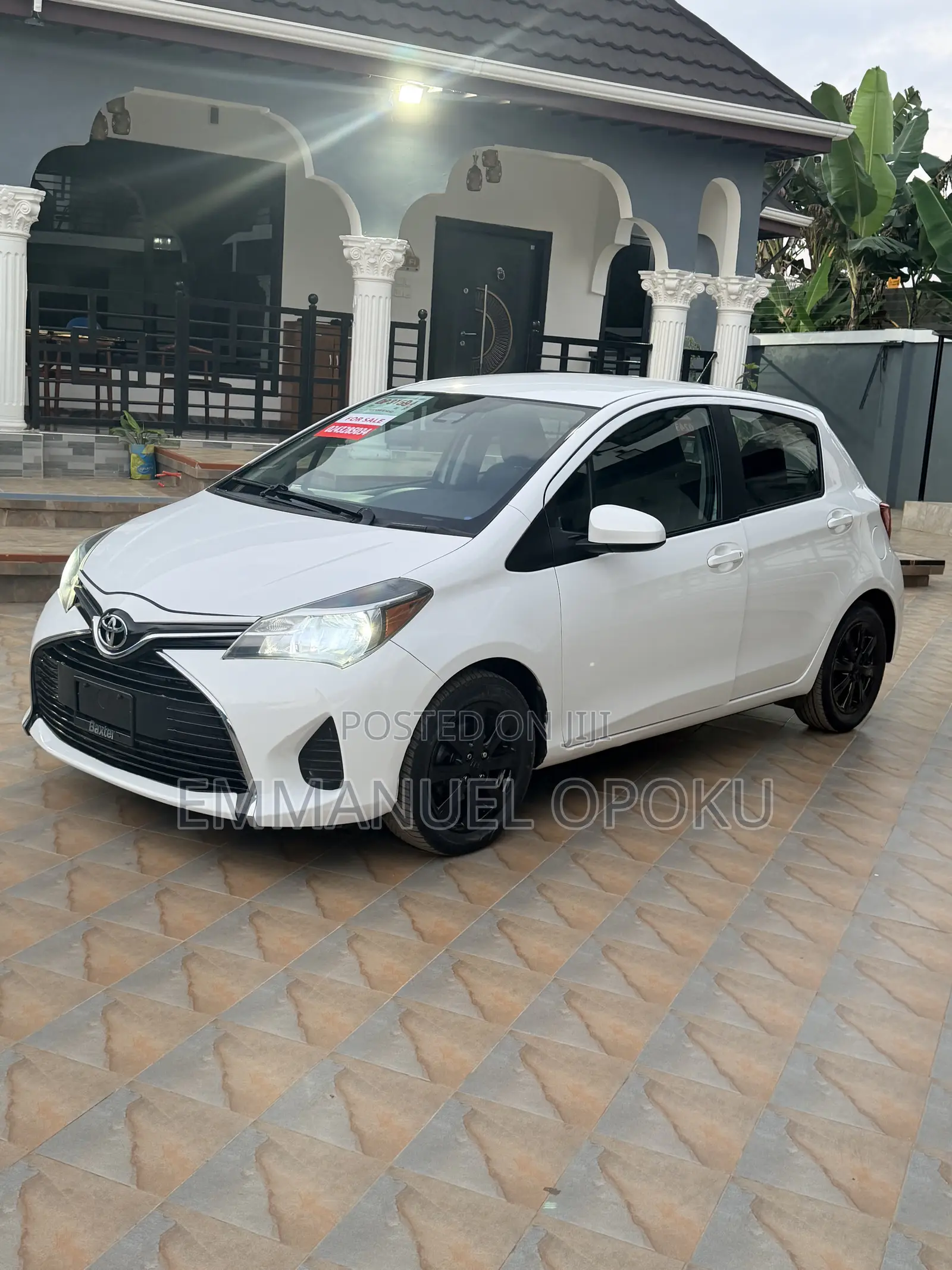 Toyota Yaris LE Hatchback 5dr 2017 White