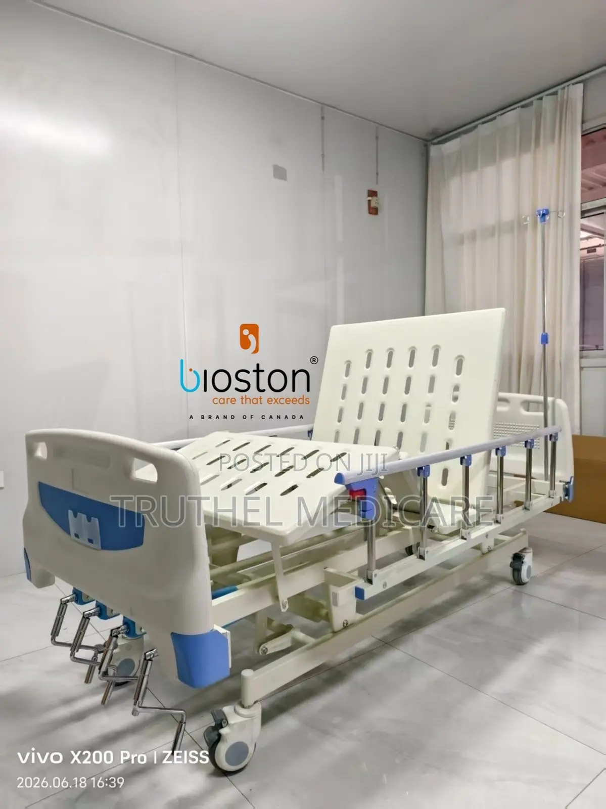 Manual 3cranks Hospital Bed