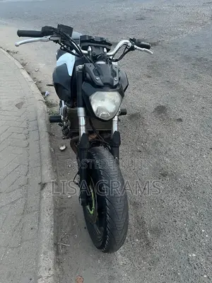 Yamaha 2018 White