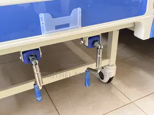 Manual 2crank Hospital Bed (With Iv Pole, Table)
