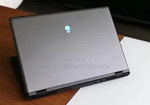 Laptop Alienware M16 R2 16GB Intel Core Ultra 9 SSD 512GB