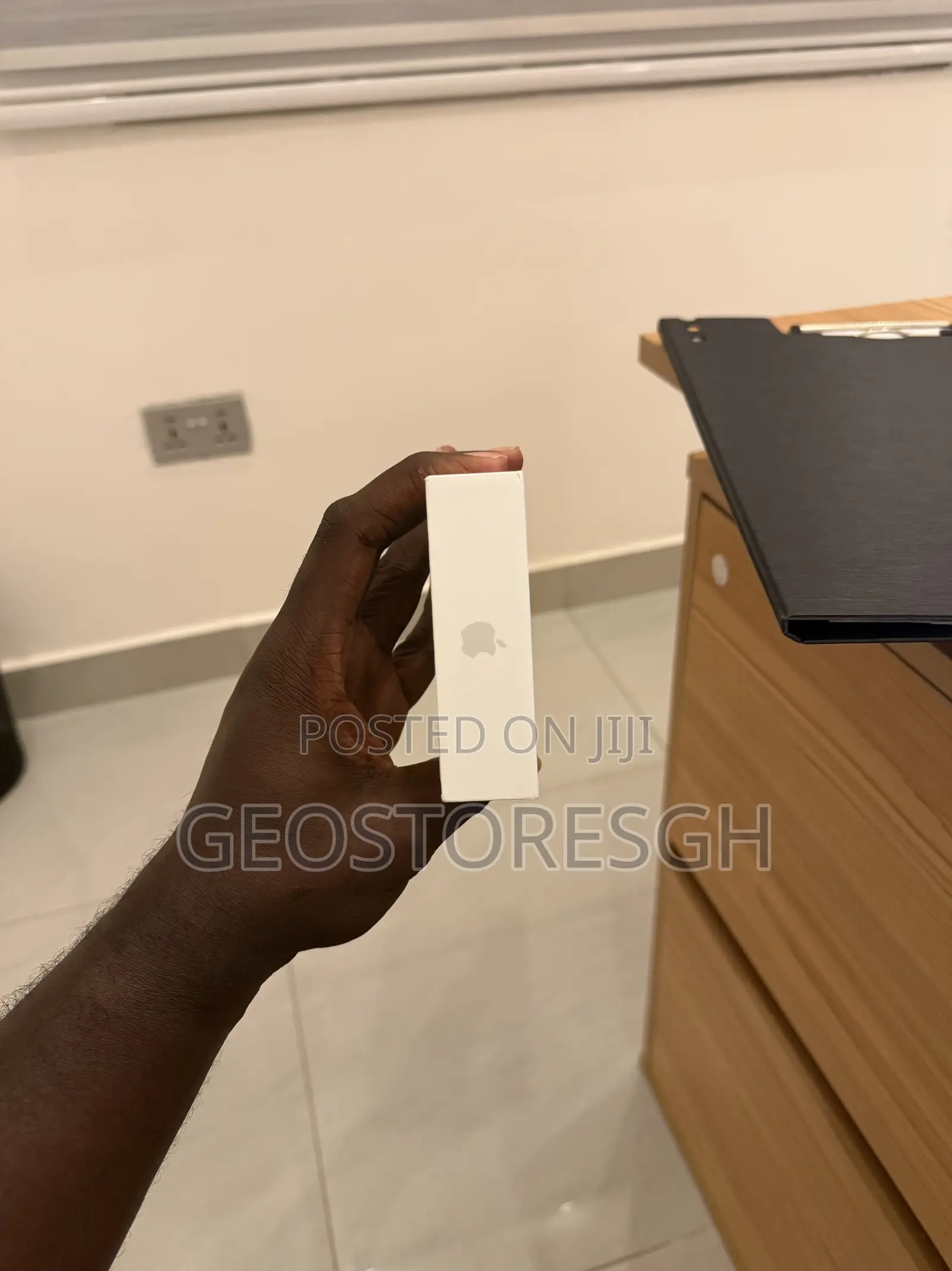 New Apple iPhone 17 Pro Max 1 TB White