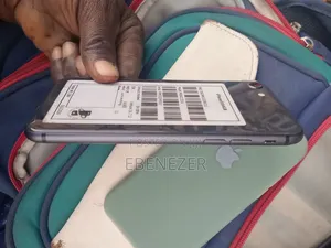 Apple iPhone 8 64 GB Black