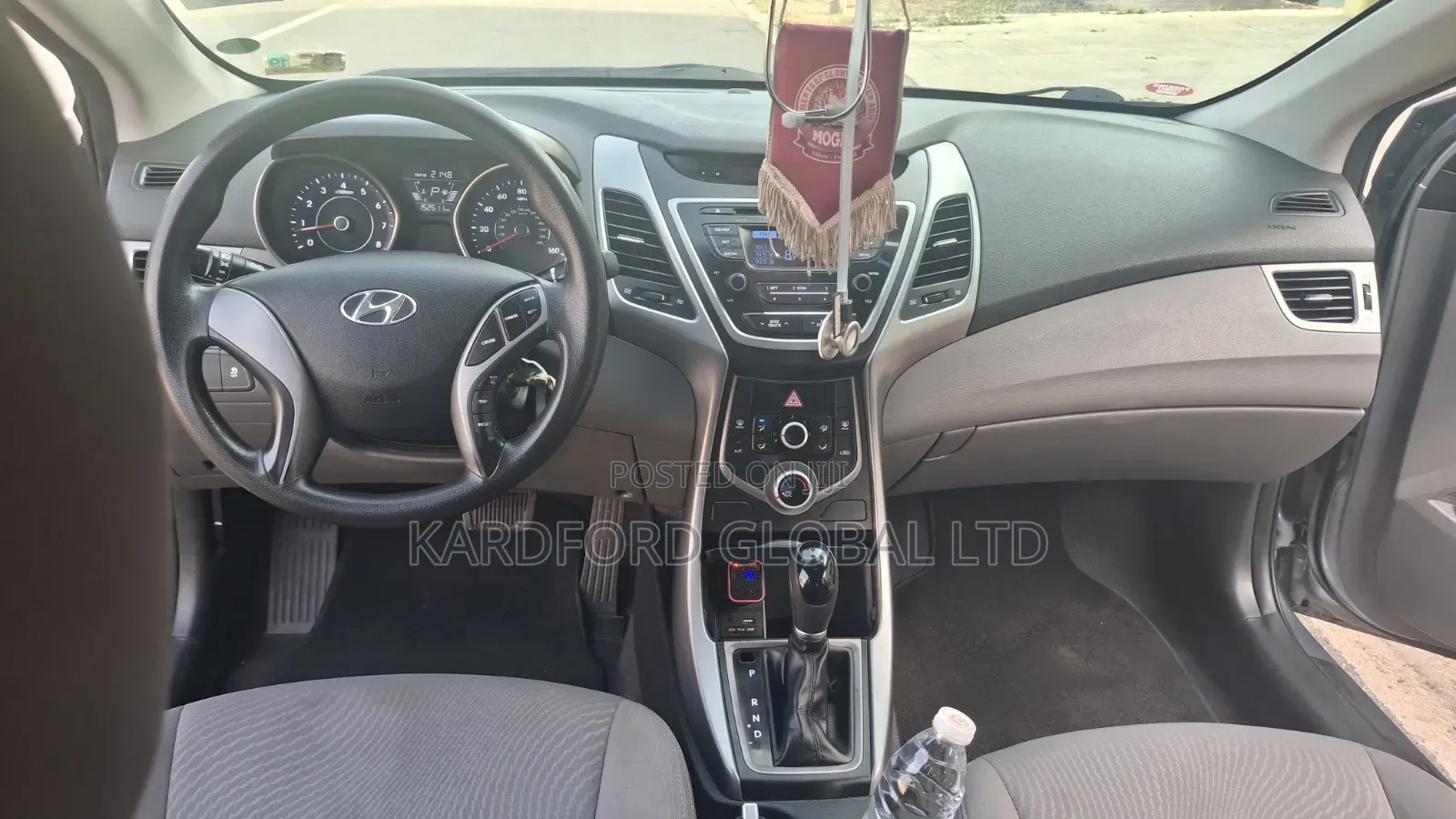 Hyundai Elantra SE 4dr Sedan (1.8L 4cyl 6A) 2015 Silver