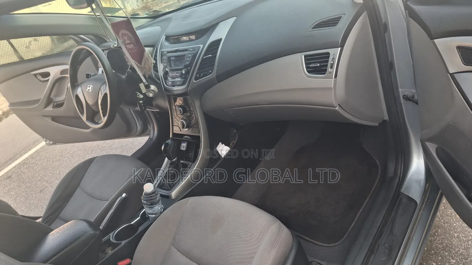 Hyundai Elantra SE 4dr Sedan (1.8L 4cyl 6A) 2015 Silver