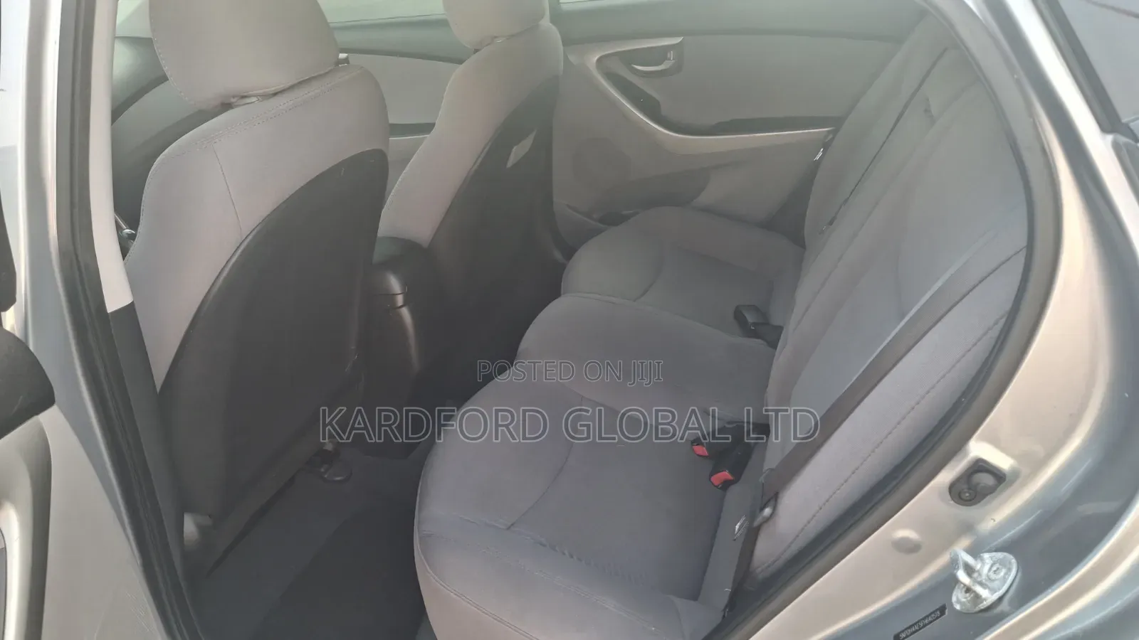 Hyundai Elantra SE 4dr Sedan (1.8L 4cyl 6A) 2015 Silver