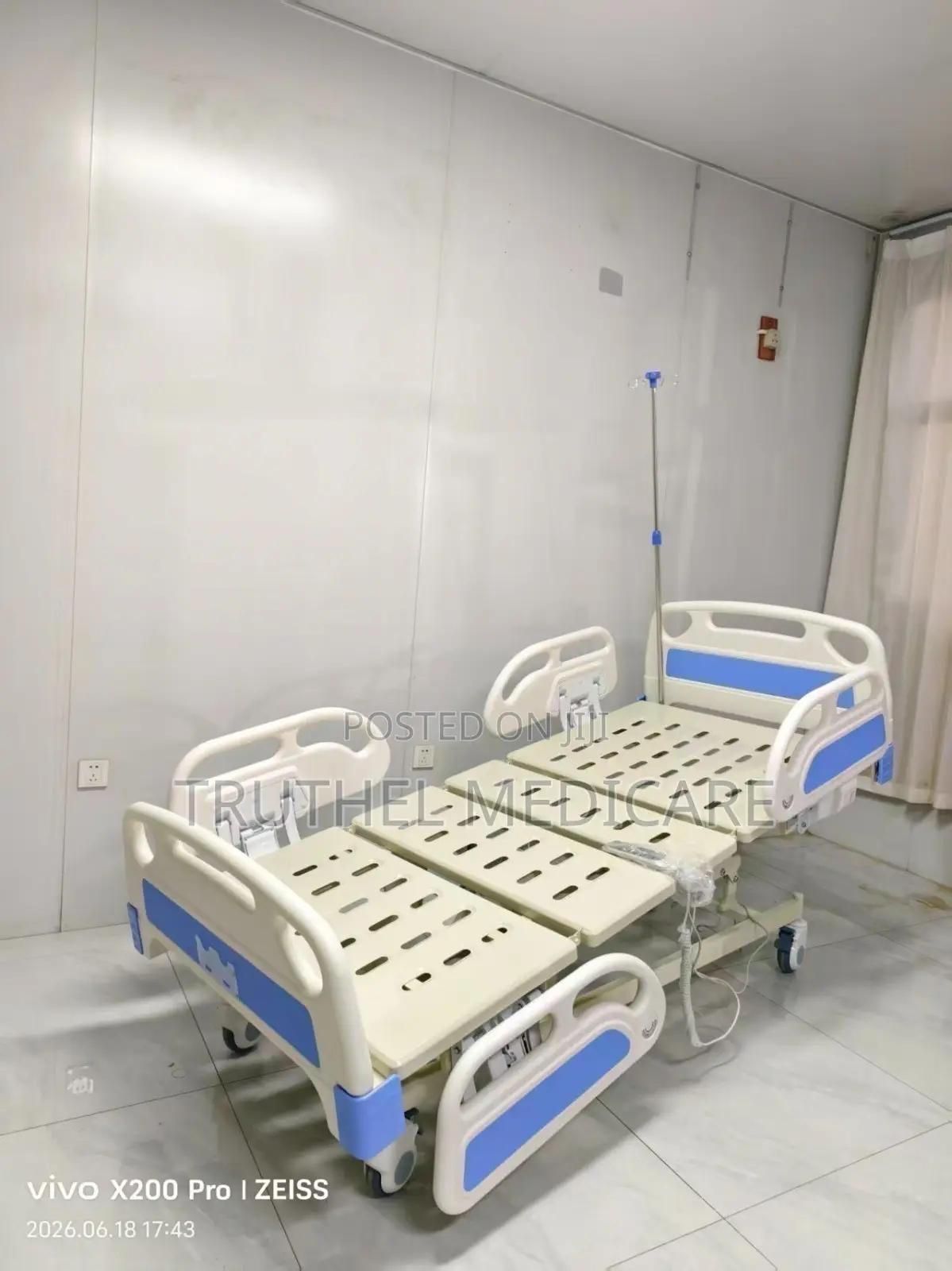 Electric 3crank Hospital Bed