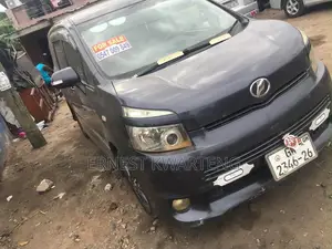 Toyota Voxy 2012 Black