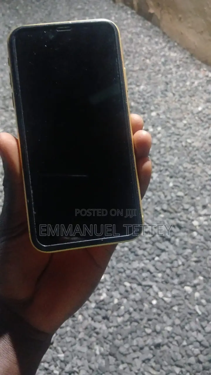 Apple iPhone 11 64 GB Yellow
