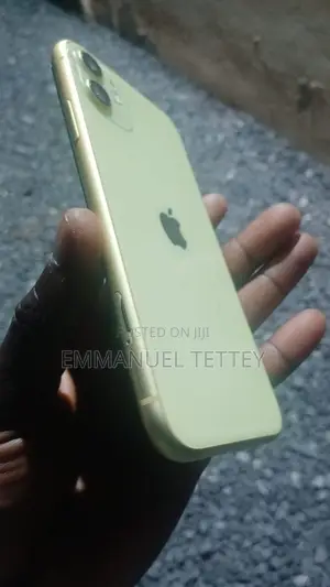 Apple iPhone 11 64 GB Yellow