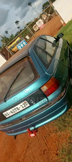 Opel Astra 1997 Green