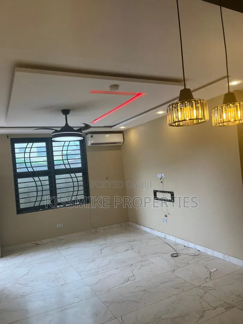2bdrm Apartment in Kismike Investment, Nyanmekye for rent
