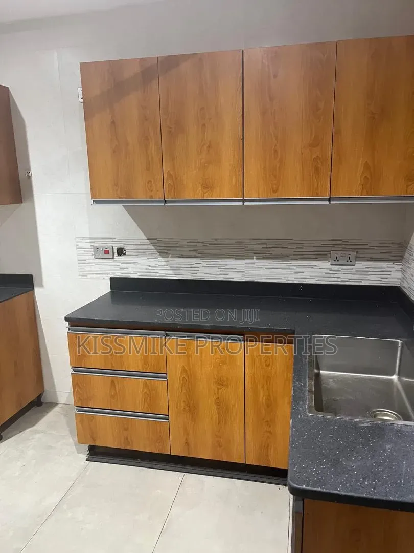 2bdrm Apartment in Kismike Investment, Nyanmekye for rent