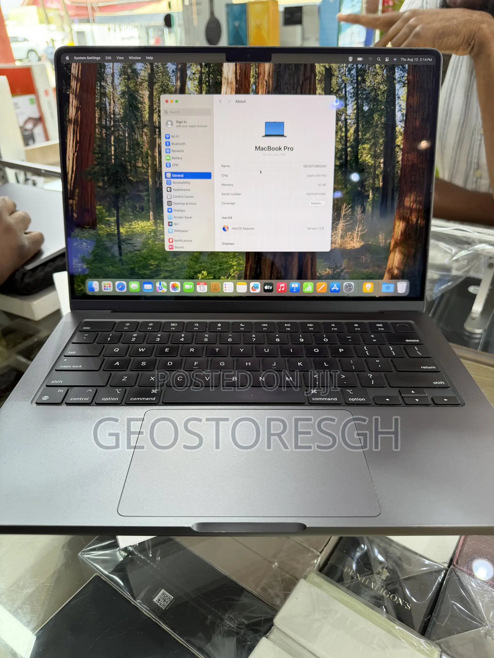 New Laptop Apple MacBook Pro 2023 M3 Pro 18GB Apple M3 Pro SSD 512GB