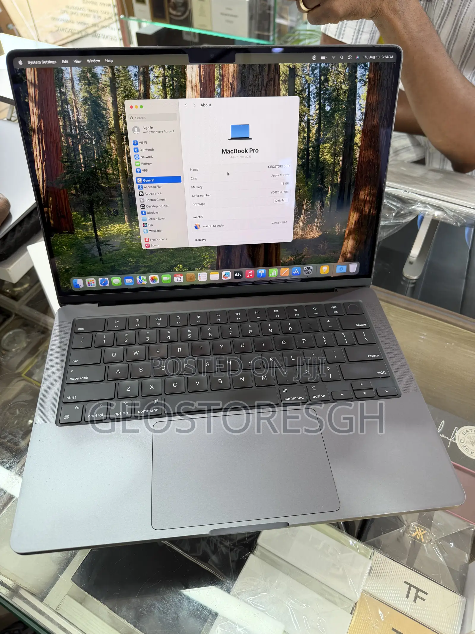 New Laptop Apple MacBook Pro 2023 M3 Pro 18GB Apple M3 Pro SSD 512GB