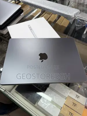 New Laptop Apple MacBook Pro 2023 M3 Pro 18GB Apple M3 Pro SSD 512GB